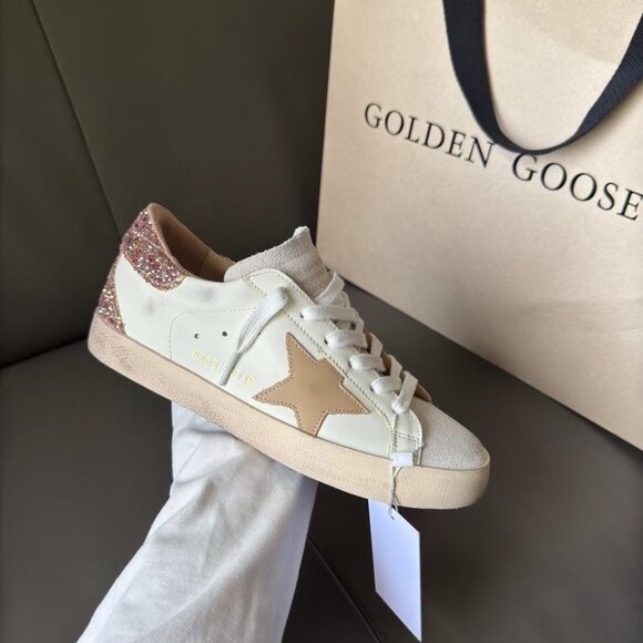 Golden Goose - Picture 1 of 10